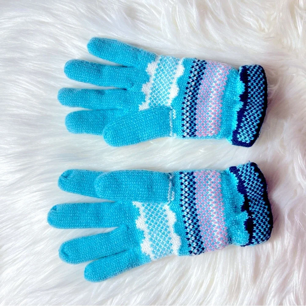 Girl Sky Blue Winter Snow Gloves Mittens Sweet Love